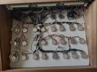 So I tried out the more than 50 year old lacing technique on a VCS3 clone…