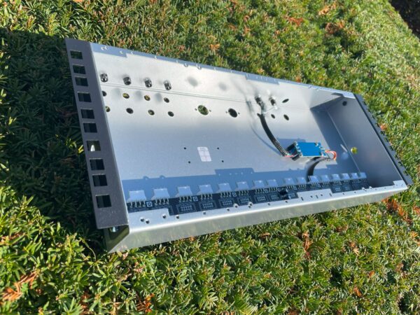 Slim 4U 17 inch Multi Format boat